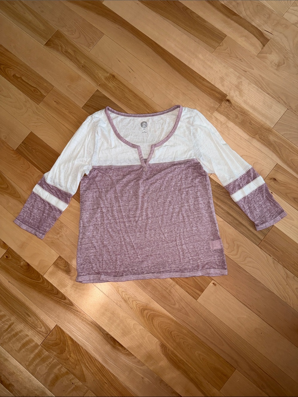 SO Mauve-Trim Scoop Neck Knit Top in Cream and Mauve